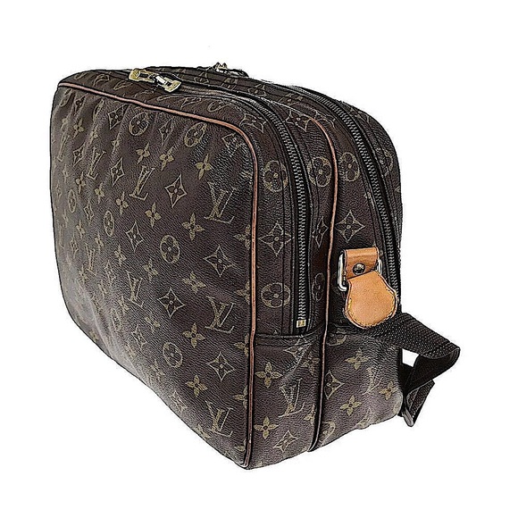 LOUIS VUITTON Reporter GM Crossbody Shoulder Camera Bag *COA & LV Dust Bag* - Picture 3 of 16